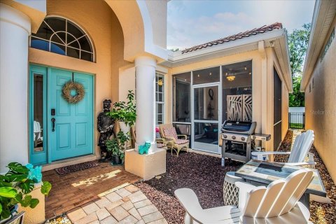 Casa en venta en Sarasota, Florida, 2 dormitorios, 136.01 m2 № 1808467 - foto 2
