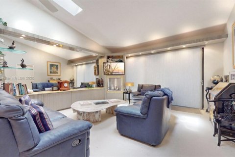 Touwnhouse à vendre à Doral, Floride: 2 chambres, 129.88 m2 № 1943577 - photo 21