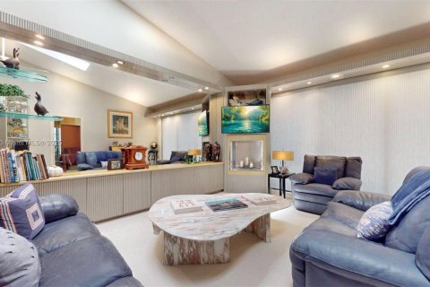 Touwnhouse à vendre à Doral, Floride: 2 chambres, 129.88 m2 № 1943577 - photo 19