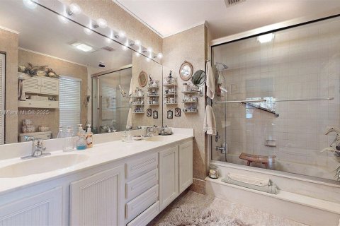Touwnhouse à vendre à Doral, Floride: 2 chambres, 129.88 m2 № 1943577 - photo 29