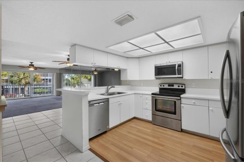 Adosado en venta en Seminole, Florida, 3 dormitorios, 201.97 m2 № 2208341 - foto 20