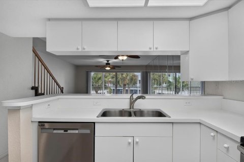 Adosado en venta en Seminole, Florida, 3 dormitorios, 201.97 m2 № 2208341 - foto 22