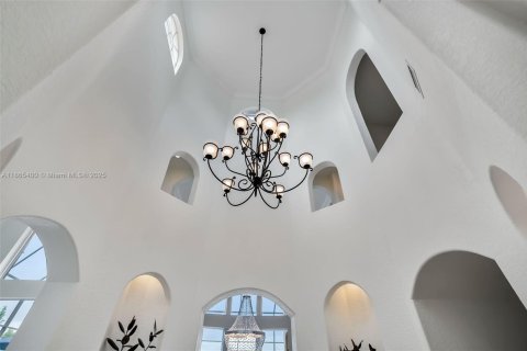 Casa en venta en Miramar, Florida, 6 dormitorios, 349.87 m2 № 1892936 - foto 8