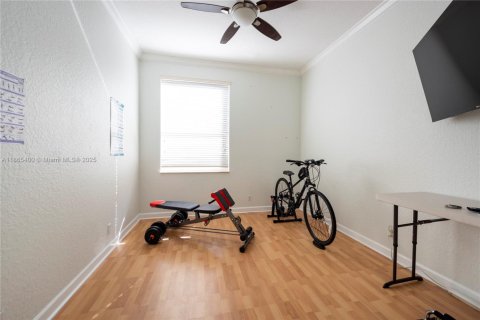 Casa en venta en Miramar, Florida, 6 dormitorios, 349.87 m2 № 1892936 - foto 16
