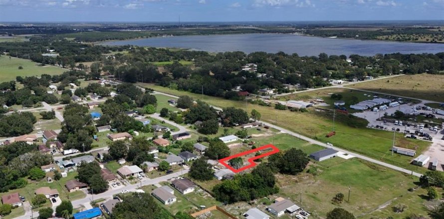 Land in Lake Wales, Florida № 2235073