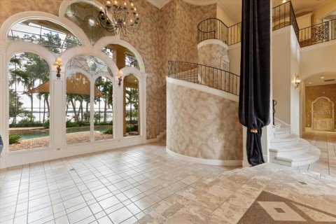 House in Orlando, Florida 5 bedrooms, 708.94 sq.m. № 1372254 - photo 23