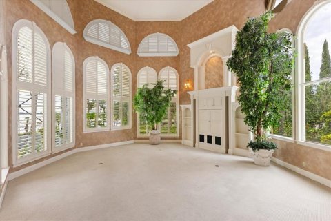 House in Orlando, Florida 5 bedrooms, 708.94 sq.m. № 1372254 - photo 28