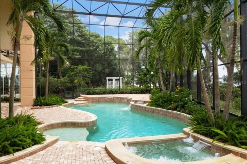 House in Orlando, Florida 5 bedrooms, 708.94 sq.m. № 1372254 - photo 14