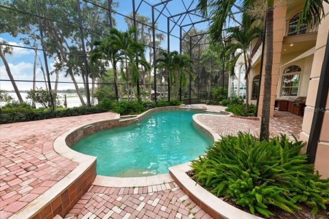 House in Orlando, Florida 5 bedrooms, 708.94 sq.m. № 1372254 - photo 17