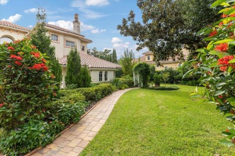 House in Orlando, Florida 5 bedrooms, 708.94 sq.m. № 1372254 - photo 5