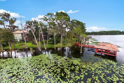 House in Orlando, Florida 5 bedrooms, 708.94 sq.m. № 1372254 - photo 11