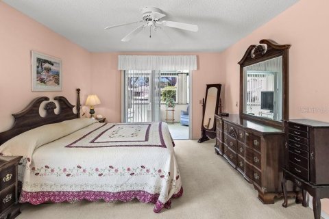 House in Englewood, Florida 2 bedrooms, 176.79 sq.m. № 2118111 - photo 10