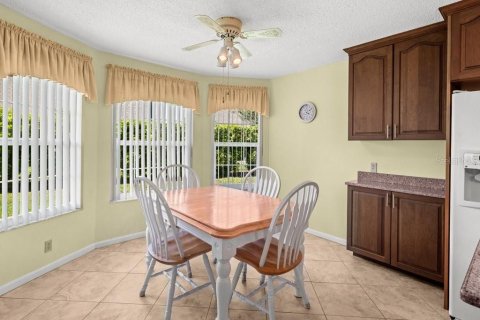 House in Englewood, Florida 2 bedrooms, 176.79 sq.m. № 2118111 - photo 5