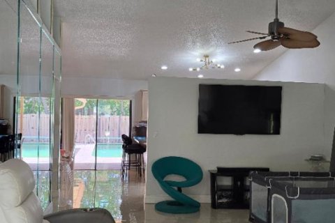 Casa en venta en Coral Springs, Florida, 4 dormitorios, 155.33 m2 № 2077817 - foto 5