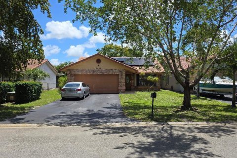 Casa en Coral Springs, Florida 4 dormitorios, 155.33 m2 № 2077817