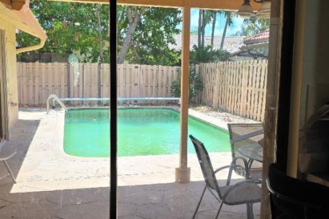 Casa en venta en Coral Springs, Florida, 4 dormitorios, 155.33 m2 № 2077817 - foto 11