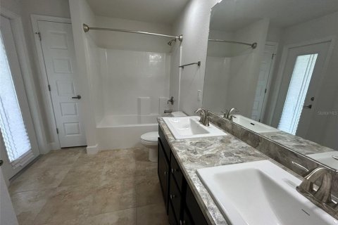 Villa ou maison à louer à Lehigh Acres, Floride: 4 chambres, 211.45 m2 № 2156580 - photo 19