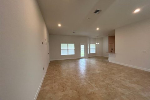 Villa ou maison à louer à Lehigh Acres, Floride: 4 chambres, 211.45 m2 № 2156580 - photo 9