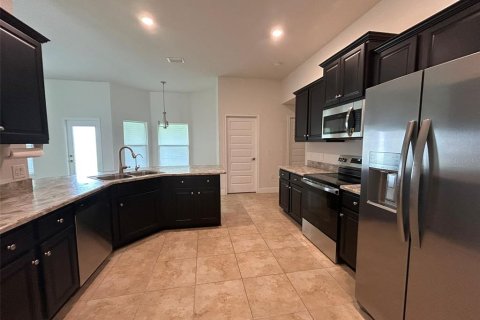 Villa ou maison à louer à Lehigh Acres, Floride: 4 chambres, 211.45 m2 № 2156580 - photo 10