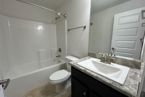 Villa ou maison à louer à Lehigh Acres, Floride: 4 chambres, 211.45 m2 № 2156580 - photo 17