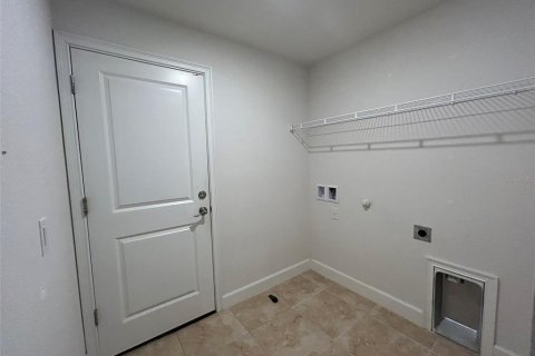 Villa ou maison à louer à Lehigh Acres, Floride: 4 chambres, 211.45 m2 № 2156580 - photo 20