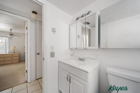 Condo in Bradenton, Florida, 2 bedrooms  № 1521433 - photo 10