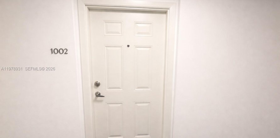 Condo à Miami, Floride, 2 chambres  № 2046006