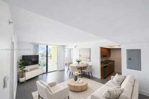 Copropriété à louer à Miami, Floride: 2 chambres, 74.6 m2 № 2046006 - photo 4