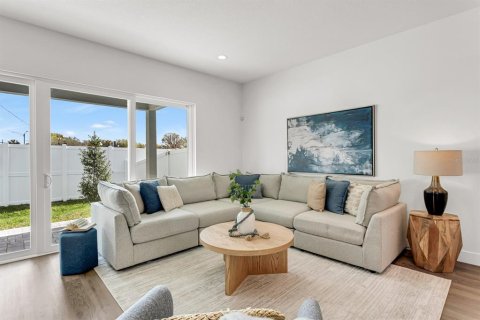 Touwnhouse à vendre à Tampa, Floride: 3 chambres, 186.18 m2 № 1635177 - photo 15