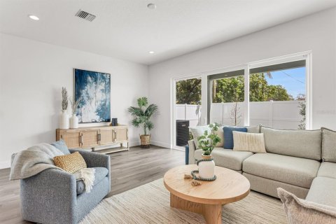 Touwnhouse à vendre à Tampa, Floride: 3 chambres, 186.18 m2 № 1635177 - photo 16