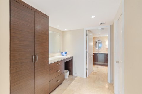 Condo in Boca Raton, Florida, 2 bedrooms  № 2158429 - photo 11