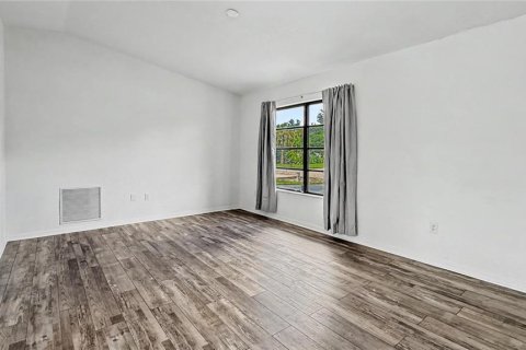 Купить виллу или дом в Порт-Шарлотт, Флорида 5 комнат, 100.89м2, № 2361206 - фото 4