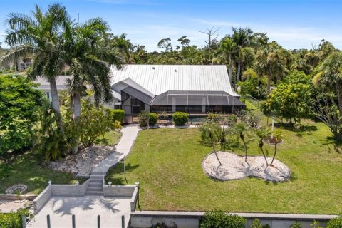 Casa en venta en Port Charlotte, Florida, 3 dormitorios, 241.36 m2 № 1878296 - foto 1