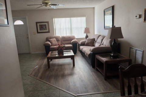 Villa ou maison à vendre à Apollo Beach, Floride: 3 chambres, 103.86 m2 № 1786158 - photo 7