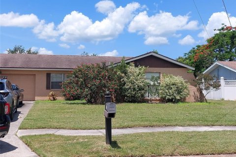 Villa ou maison à vendre à Apollo Beach, Floride: 3 chambres, 103.86 m2 № 1786158 - photo 2