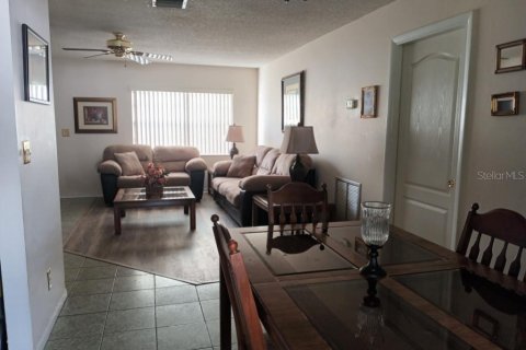 Villa ou maison à vendre à Apollo Beach, Floride: 3 chambres, 103.86 m2 № 1786158 - photo 9