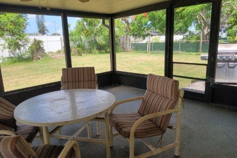 Villa ou maison à vendre à Apollo Beach, Floride: 3 chambres, 103.86 m2 № 1786158 - photo 28