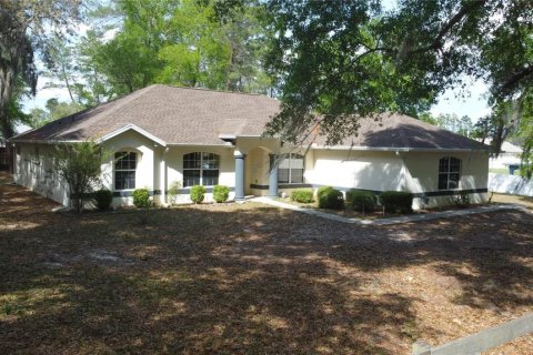 House in Ocala, Florida 3 bedrooms, 198.16 sq.m. № 2092215