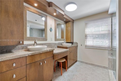 Copropriété à vendre à Boca Raton, Floride: 3 chambres, 217.3 m2 № 2174107 - photo 19