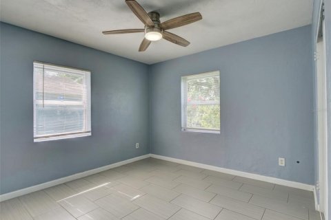House in Orlando, Florida 3 bedrooms, 104.79 sq.m. № 1584518 - photo 21
