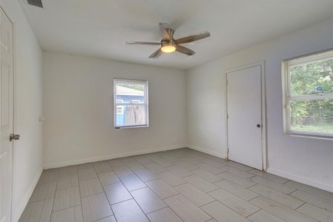 House in Orlando, Florida 3 bedrooms, 104.79 sq.m. № 1584518 - photo 25