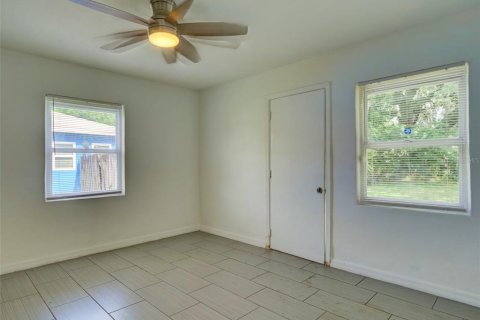 House in Orlando, Florida 3 bedrooms, 104.79 sq.m. № 1584518 - photo 17