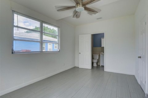 House in Orlando, Florida 3 bedrooms, 104.79 sq.m. № 1584518 - photo 16