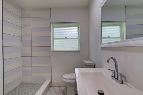 House in Orlando, Florida 3 bedrooms, 104.79 sq.m. № 1584518 - photo 18
