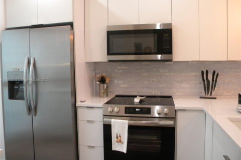 House in Boynton Beach, Florida 1 bedroom № 1929510 - photo 30