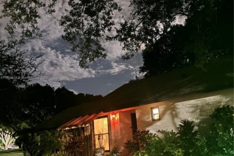 House in Boynton Beach, Florida 1 bedroom № 1929510 - photo 1