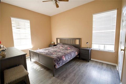 House in Orlando, Florida 4 bedrooms, 287.81 sq.m. № 1720989 - photo 14