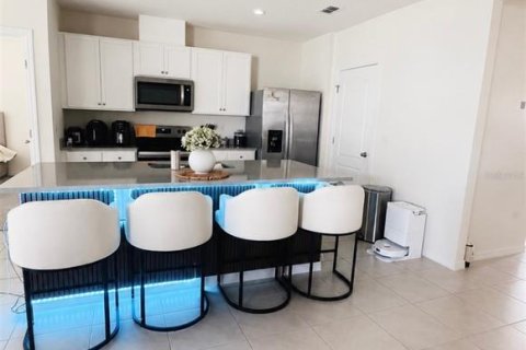 House in Lake Wales, Florida 3 bedrooms, 151.9 sq.m. № 2107869 - photo 3
