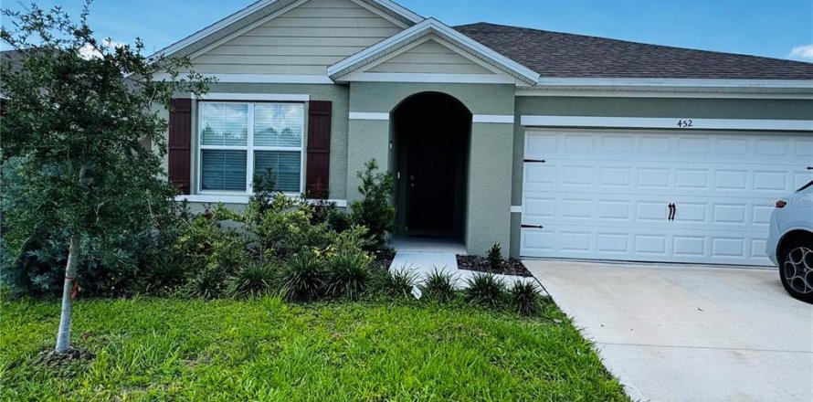 House in Lake Wales, Florida 3 bedrooms, 151.9 sq.m. № 2107869