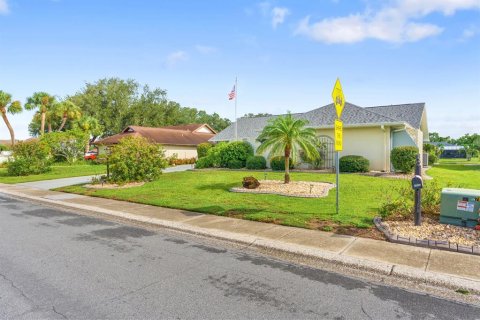 House in Sun City Center, Florida 3 bedrooms, 194.26 sq.m. № 2207230 - photo 10